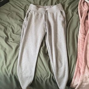 Warm Down Jogger 28”